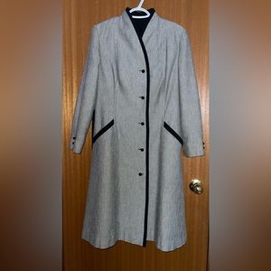 Monteselli Vintage 60’s Women’s Button Down Coat